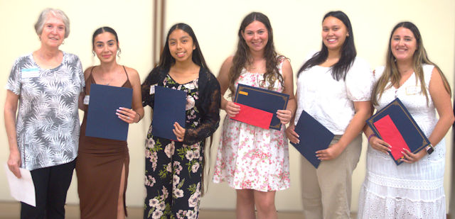 Sumner HS with Jo-Ellen Bromberg  Scholarship Co-Chair.jpg